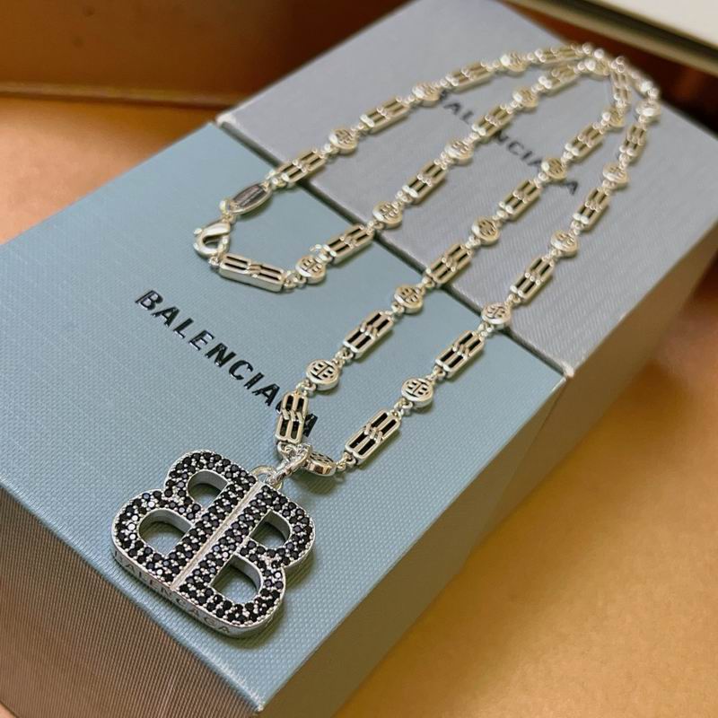 Balenciaga Necklace 10yxx67